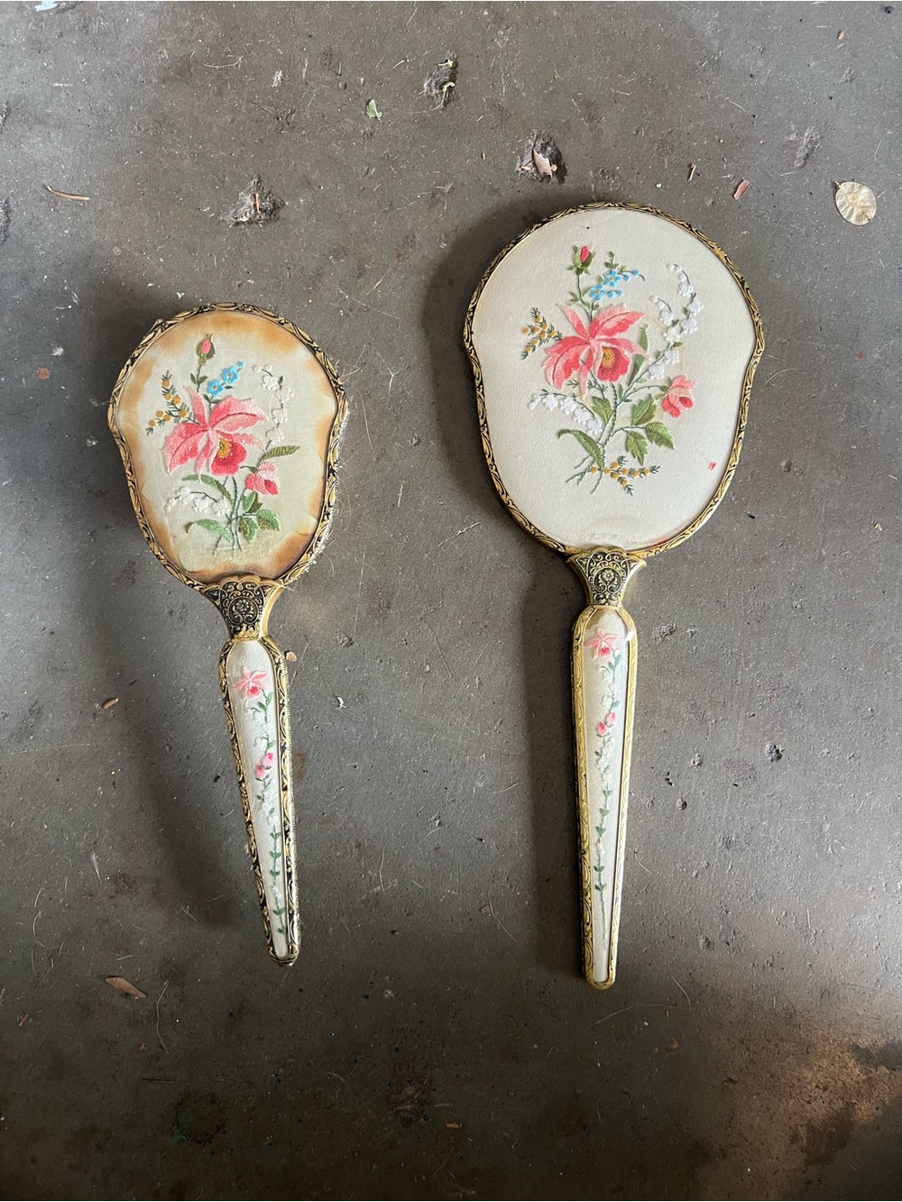 Vintage Floral Hand Mirror Set - Pink & Cream Embroidered Design
